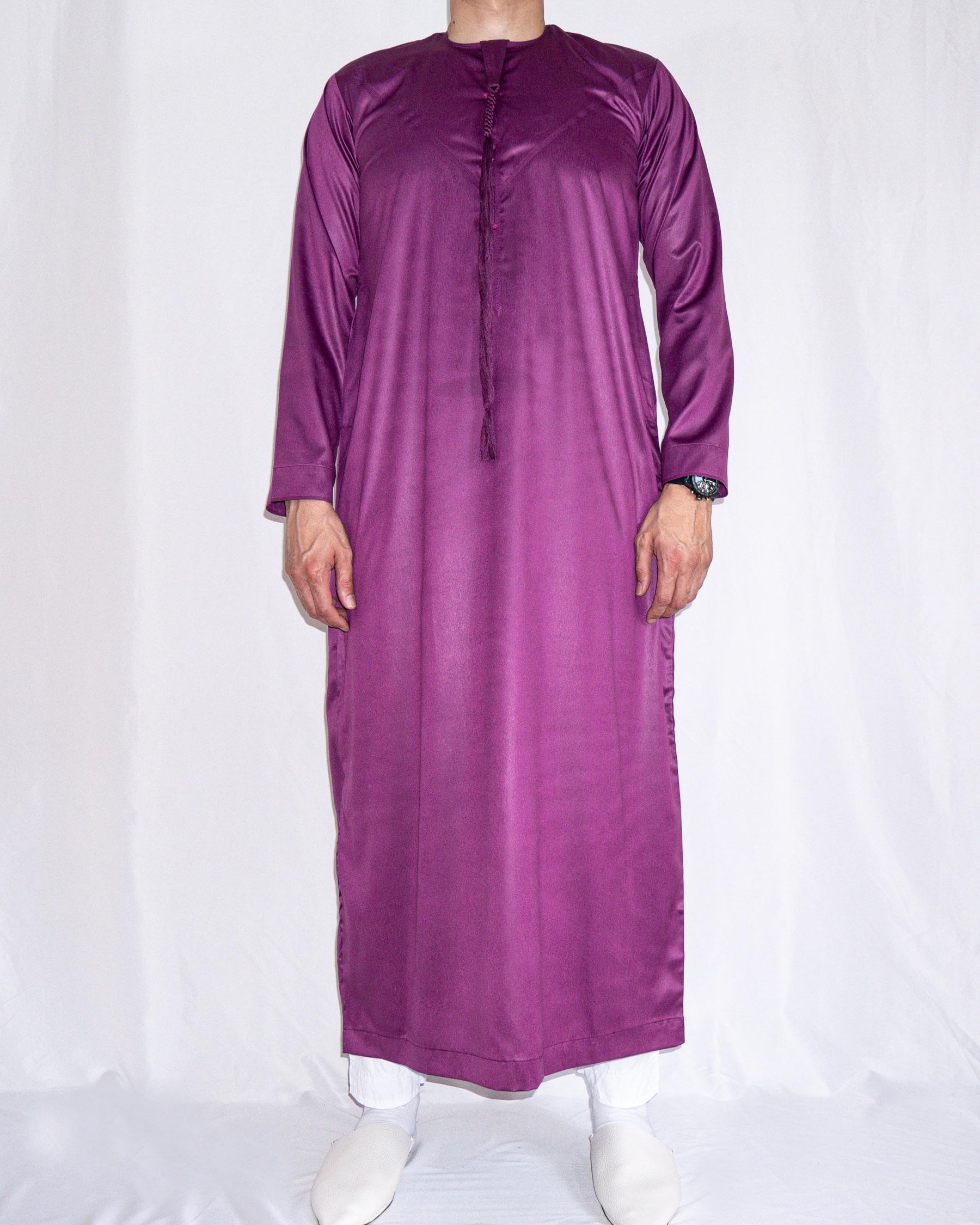 qamis violet avant