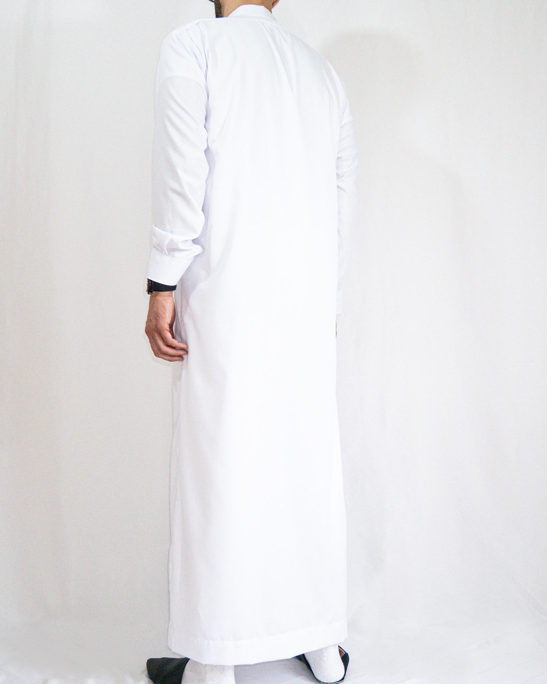 Qamis Qatari