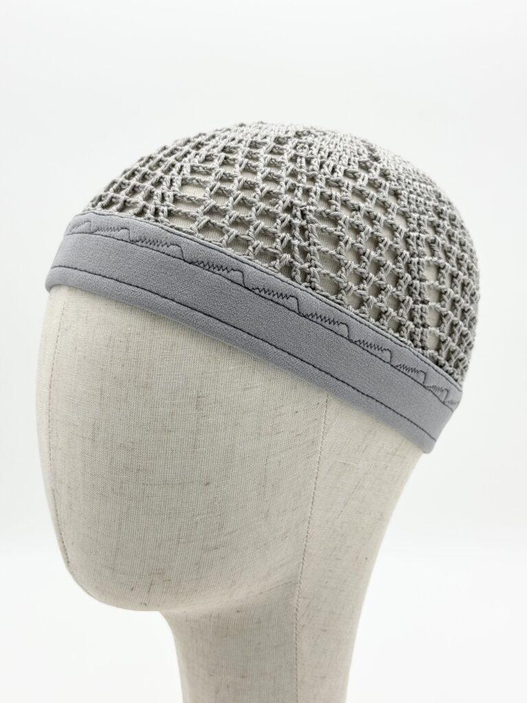 Chéchia Égyptienne Artisanale – Tricotée à la Main avec Élégance