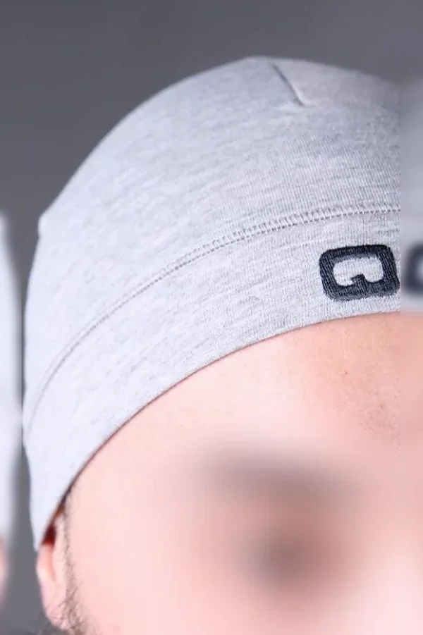 bonnet qaba'il gris clair