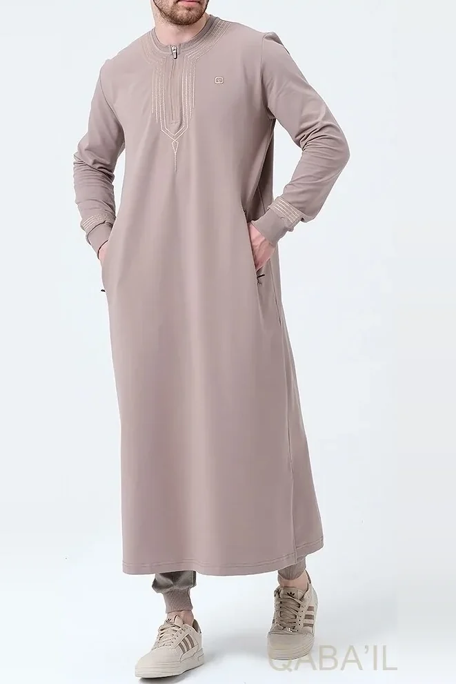 Qamis qabail brodé Sham taupe